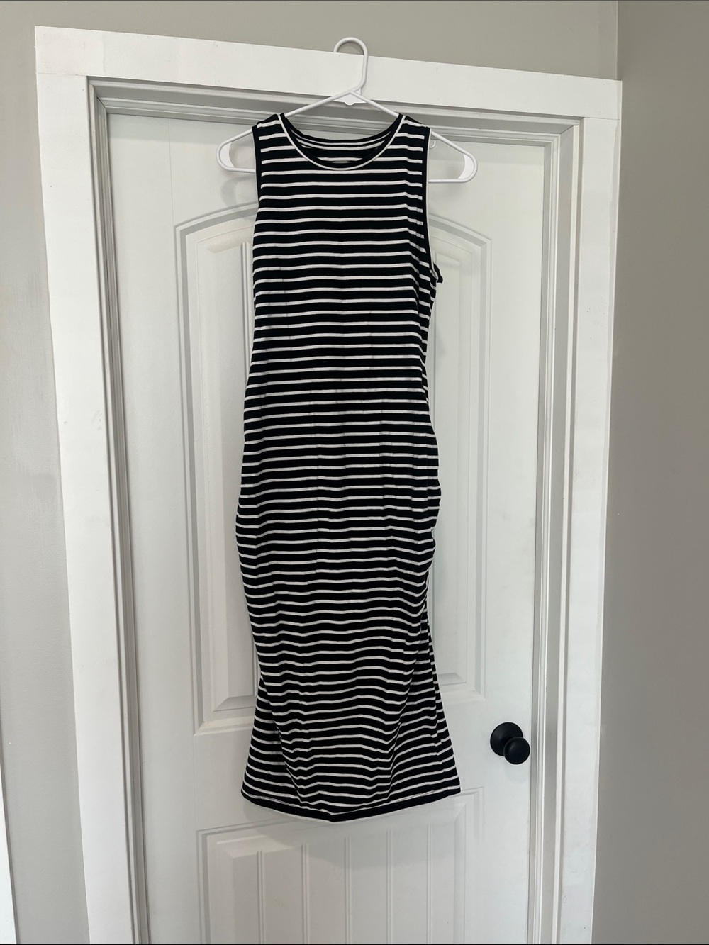 Old Navy Black and White Striped Sleeveless Midi Dress